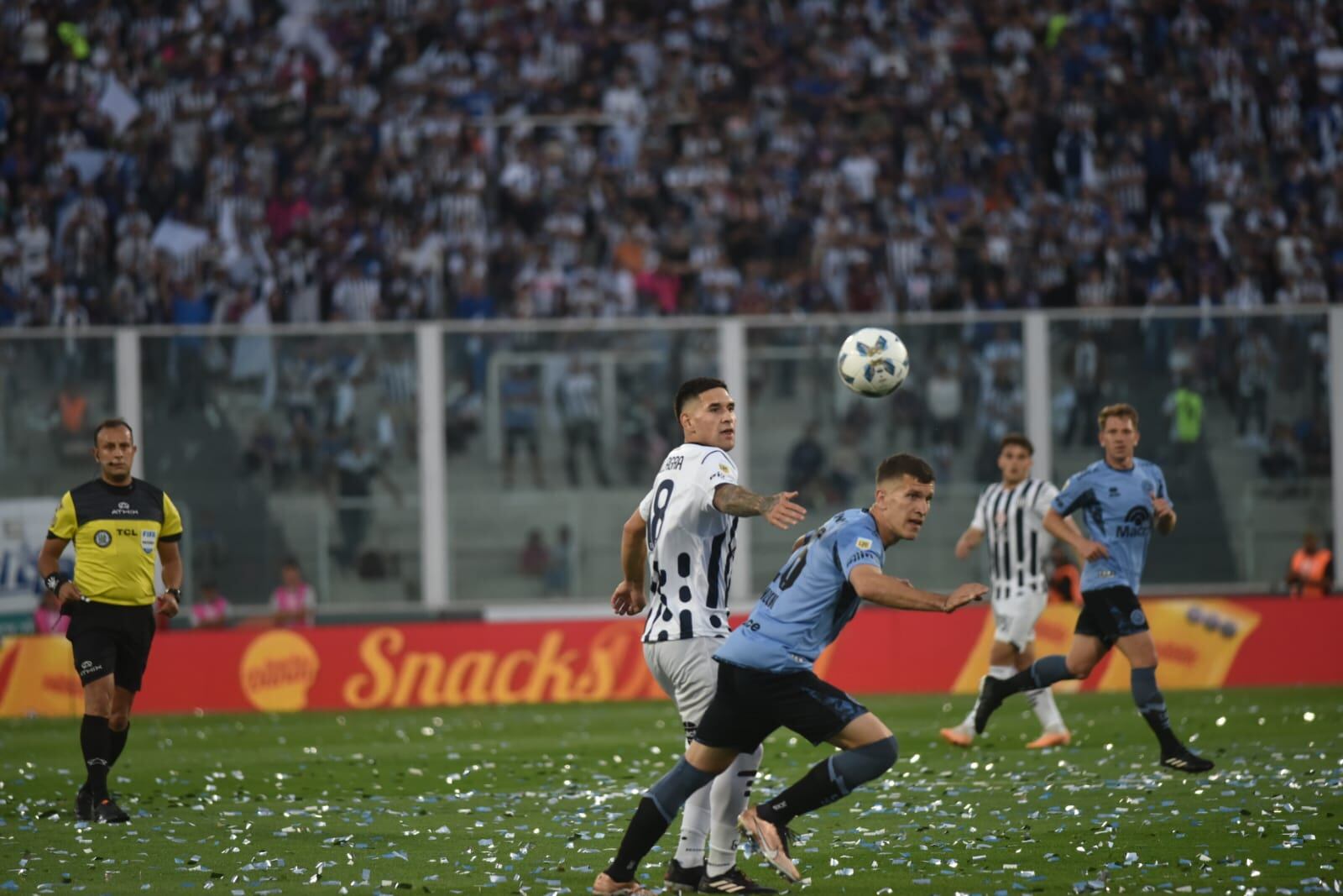 Talleres y Belgrano, en duelo por la séptima fecha de la Copa de la Liga Profesional en el Kempes. (Javier Ferreyra / La Voz)