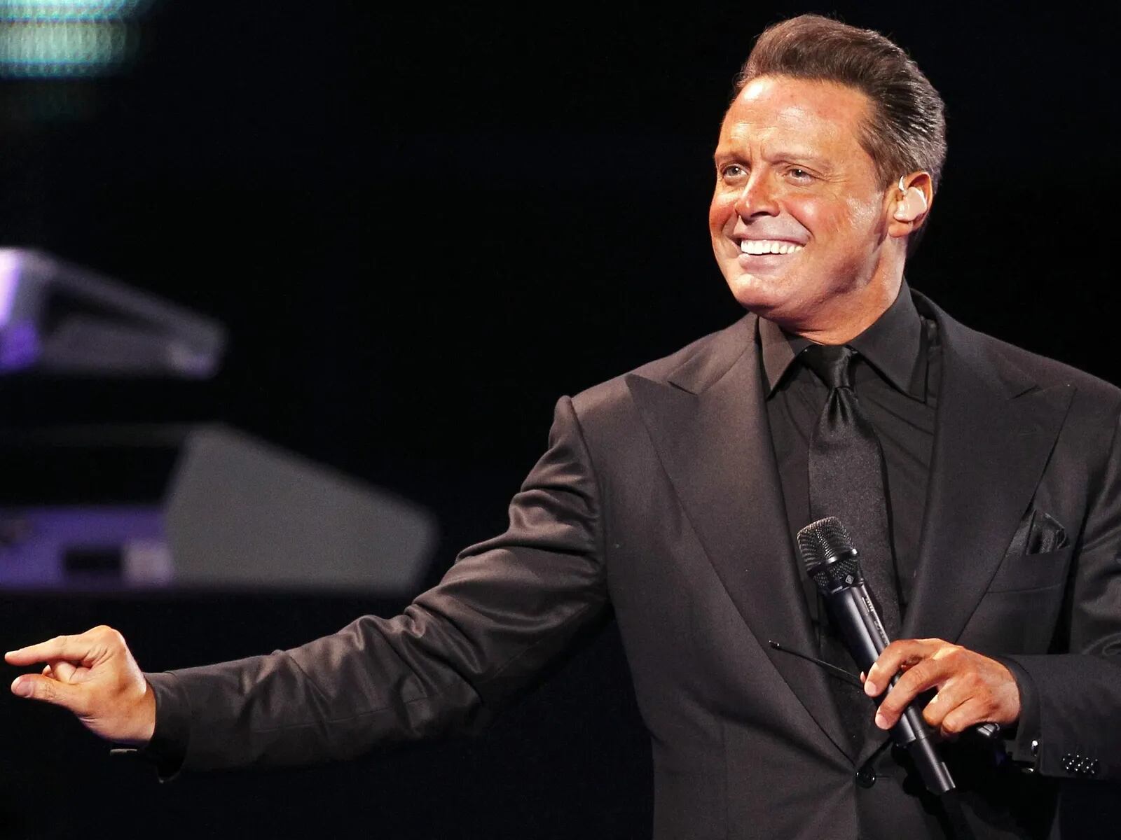 La inteligencia artificial eligió su canción favorita de Luis Miguel.