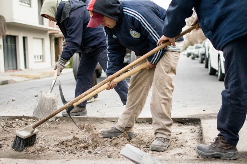 Trabajos viales en distintos puntos de la ciudad de Tres Arroyos