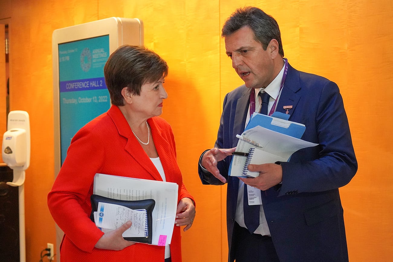 Sergio Massa junto a Kristalina Georgieva, titular del FMI.