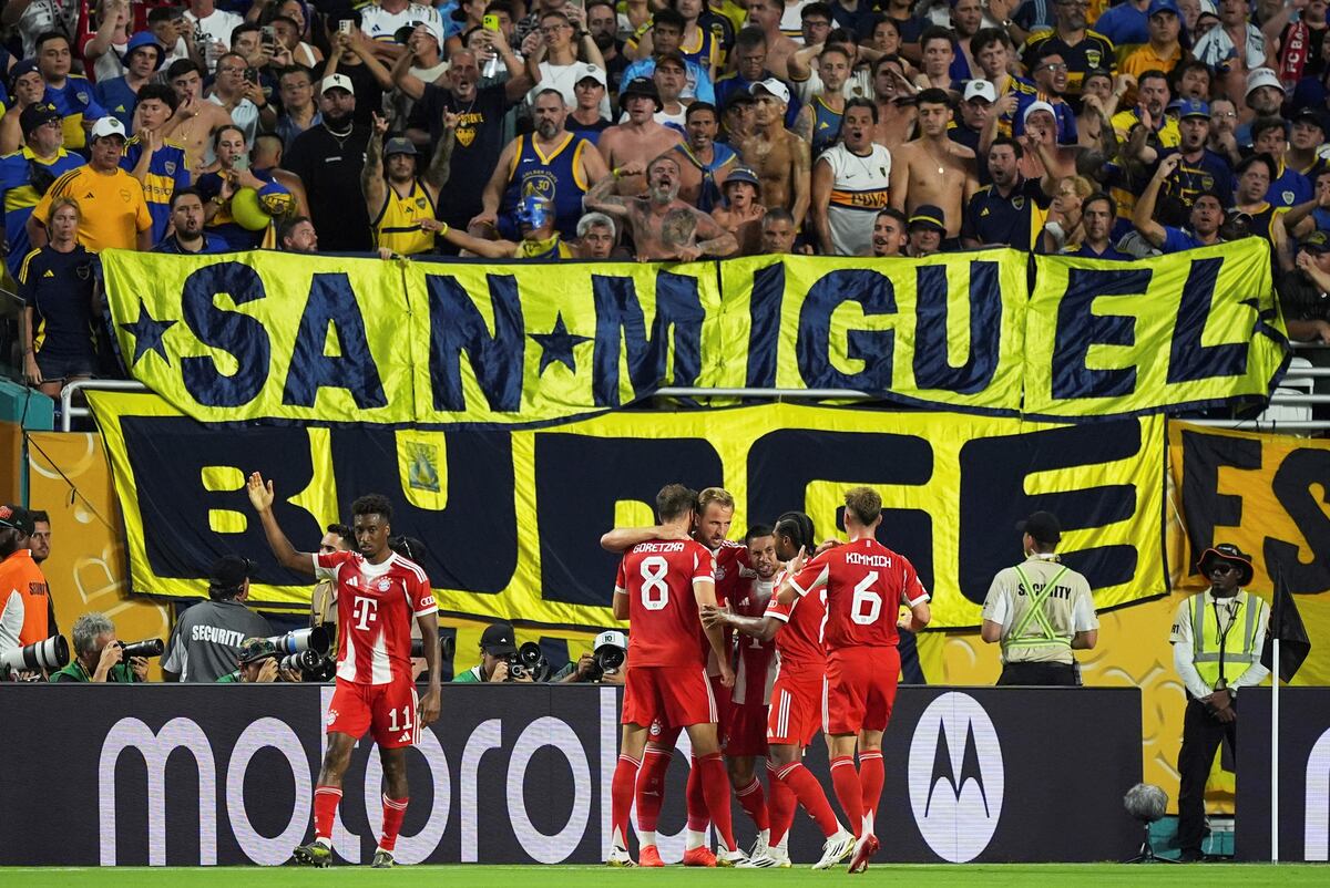 Los hinchas de Boca coparon el Hard Rock Café. (AP).