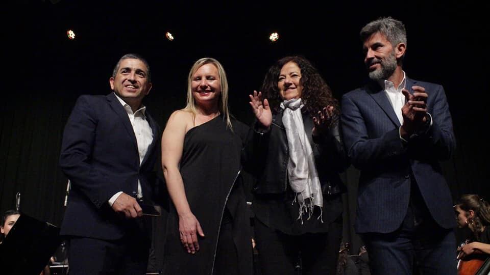 El público colmó la sala del Teatro Mendoza para la presentación de la Orquesta Filarmónica de General Alvear.