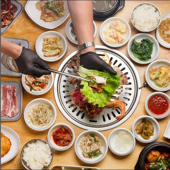 KBBQ Korean Barbecue es una opción para comer parrilla coreana.