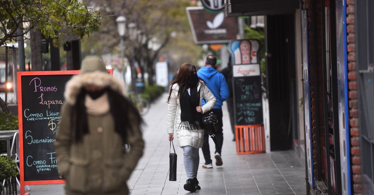 Clima invernal en Córdoba: el lunes arrancó bien abajo en el termómetro
