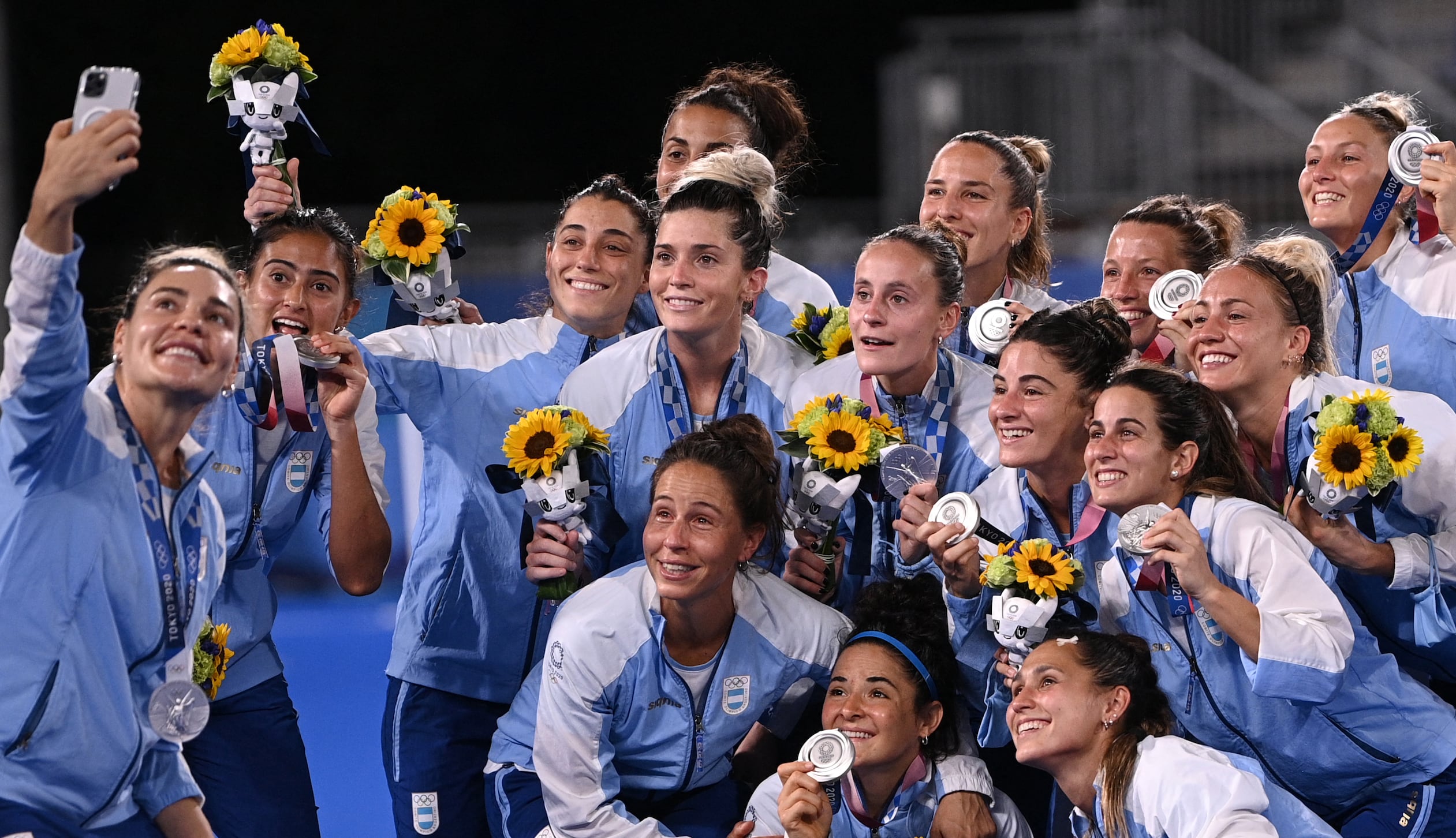 Las Leonas, con Clara Barberi, ganaron la medalla plateada.