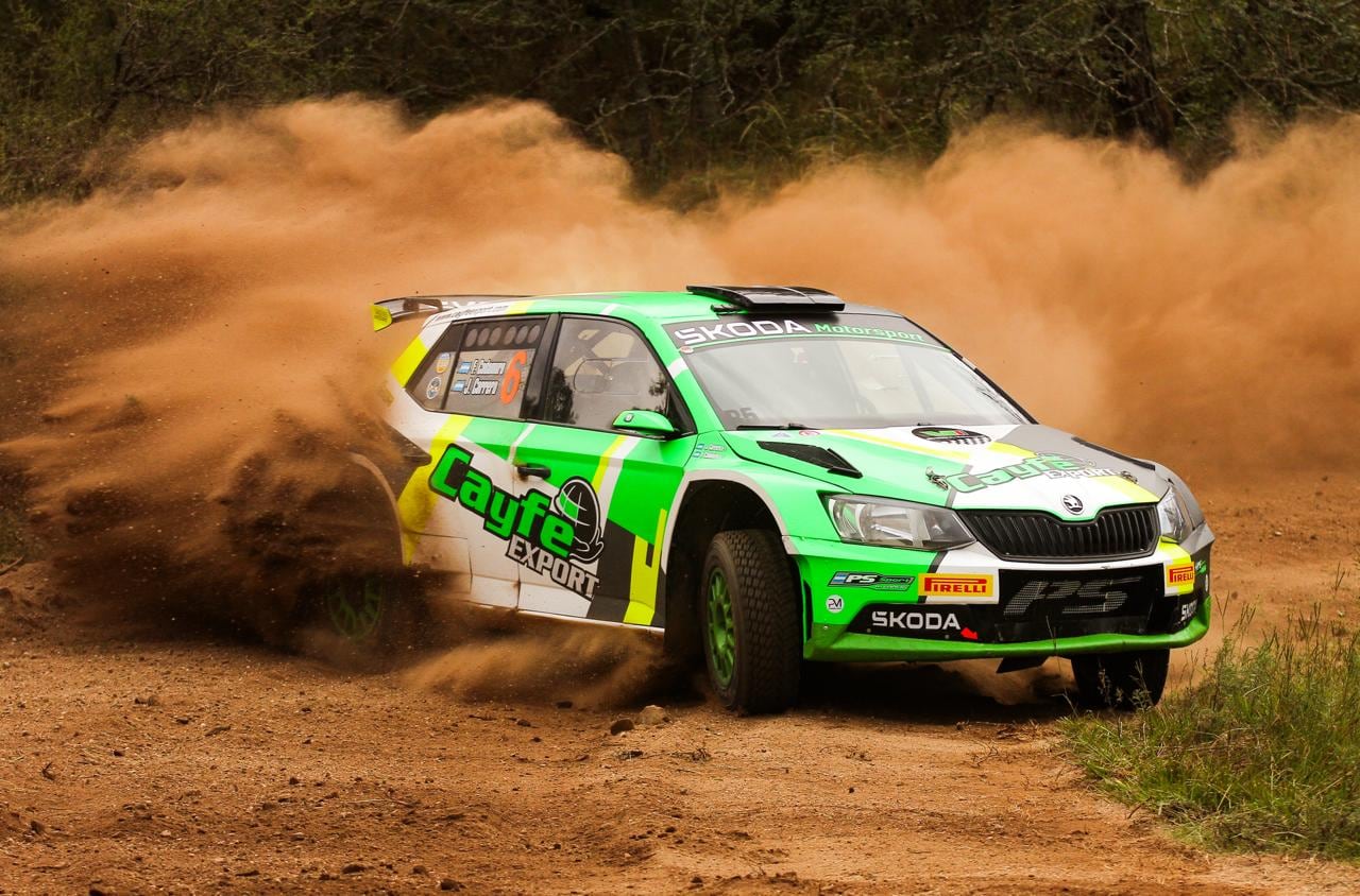 Federico Cadamuro, a bordo del Skoda Fabia Rally2 con el que compite actualmente en el Rally Argentino. Debutó en la disciplina en 2008.