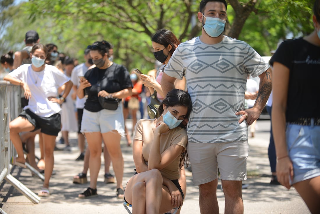 Hubo un importante aumento en la demanda de testeos en diferentes puntos del país por las variantes Delta y Ómicron. 
Fotografía José Gabriel Hernández