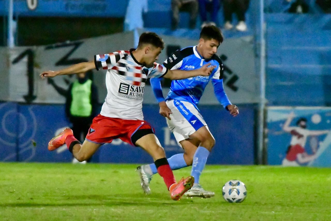 Estudiantes de Río Cuarto vs Brown (A) (Tomy Fragueiro / La Voz)