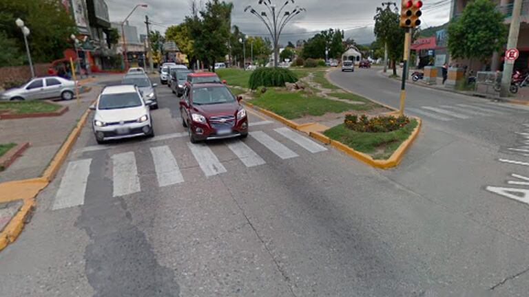 Avenida Libertad y General Paz. Carlos Paz.