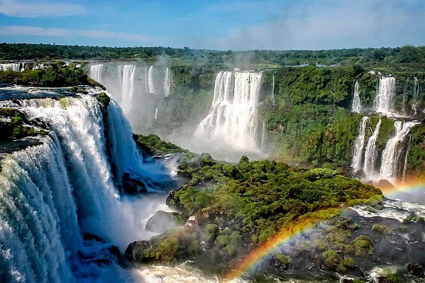 #Cataratas Day: Lammens destacó el rol de una de las Maravillas del Mundo para potenciar el turismo del país.