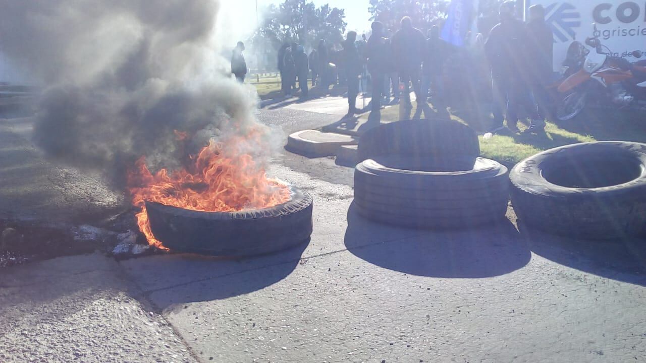 Trabajadores de Dow habían decretado un paro y protesta frente a la planta de Puerto General San Martín.