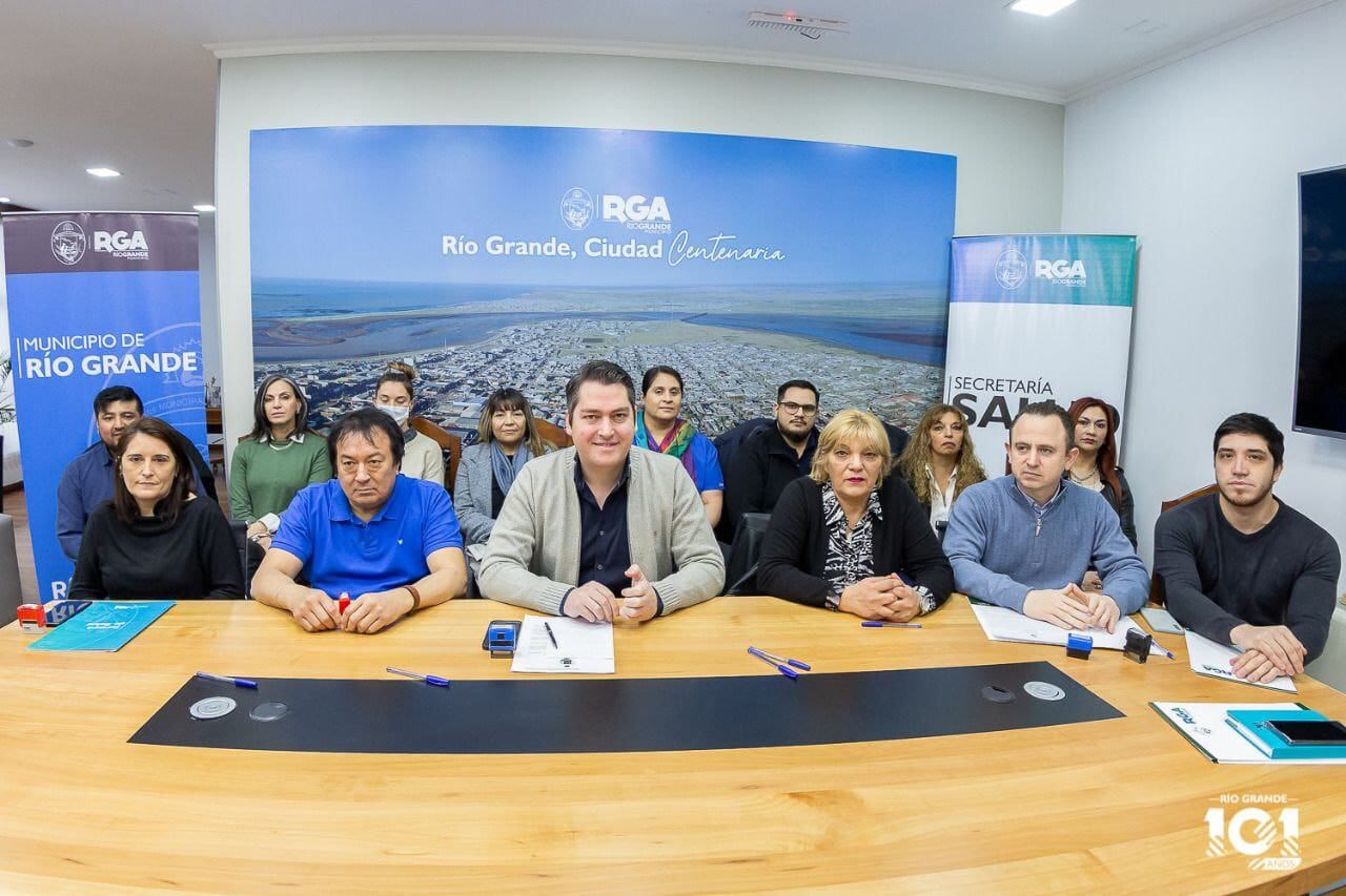 Histórico convenio para más de 300 Trabajadores Municipales de Salud