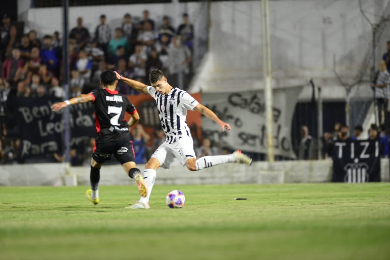 Talleres venció 5-1 a Instituto en el estadio La Boutique de Barro Jardín, en el marco del partido del torneo de Reserva de la Liga Profesional. (Javier Ferreyra / La Voz)