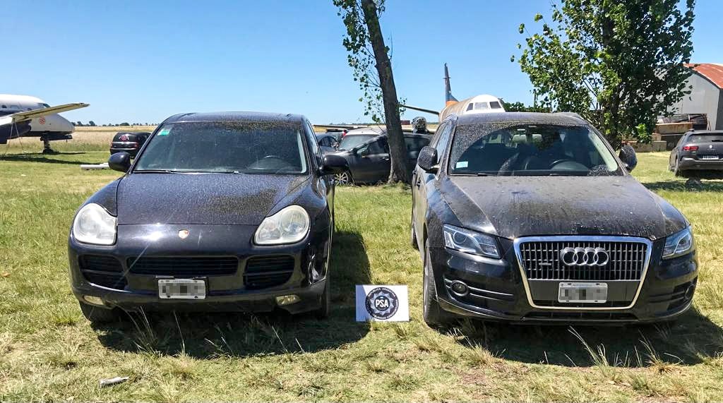 La PSA secuestró cinco autos y una moto.