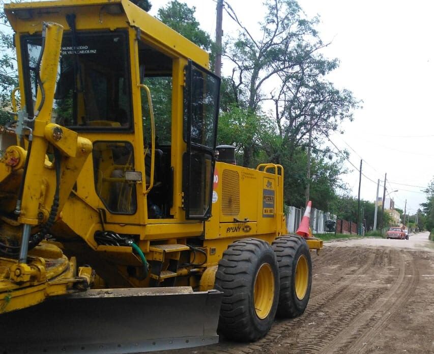 Reparación y limpieza de calles de diferentes sectores de la ciudad.