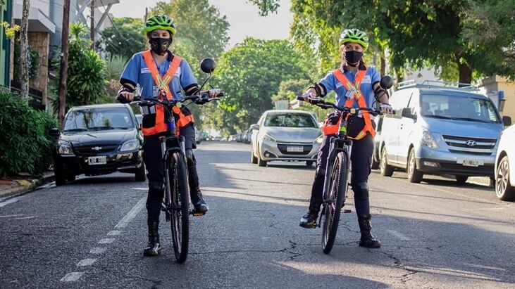 Control de tránsito vehicular en bicicleta