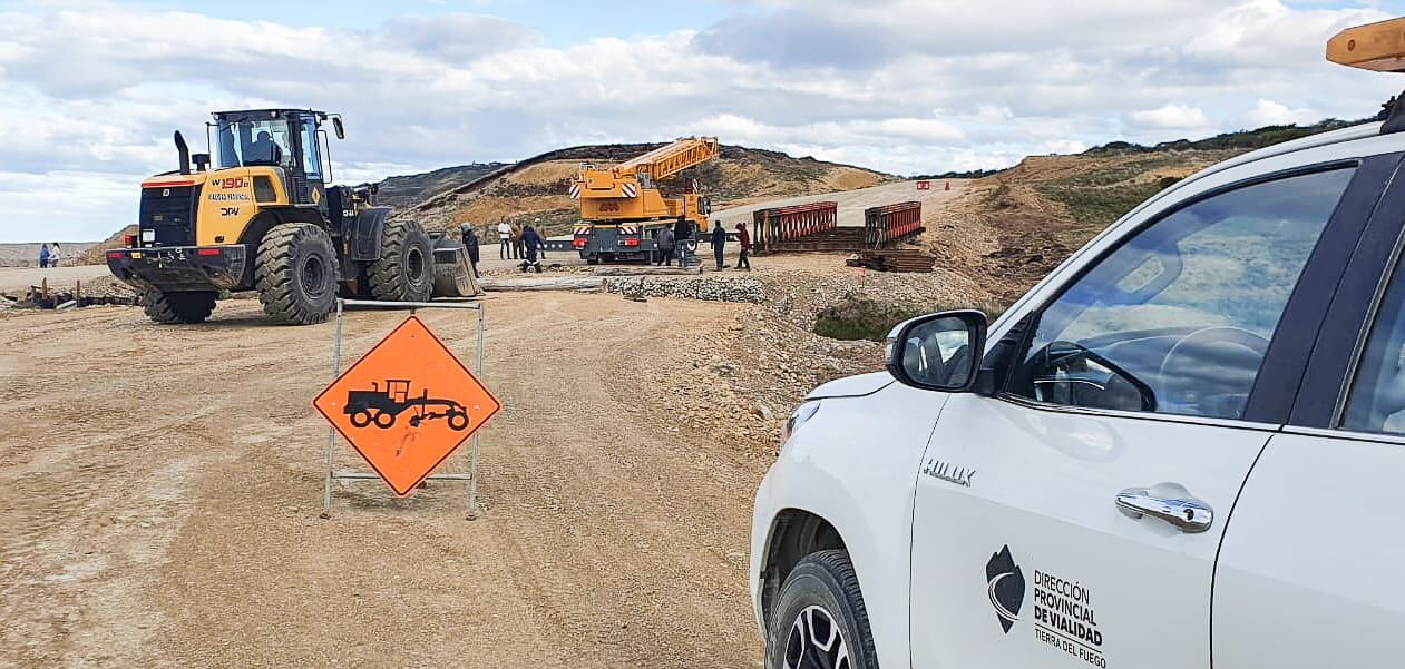 Vialidad concretó el montaje del nuevo puente sobre el Río Ladrillero