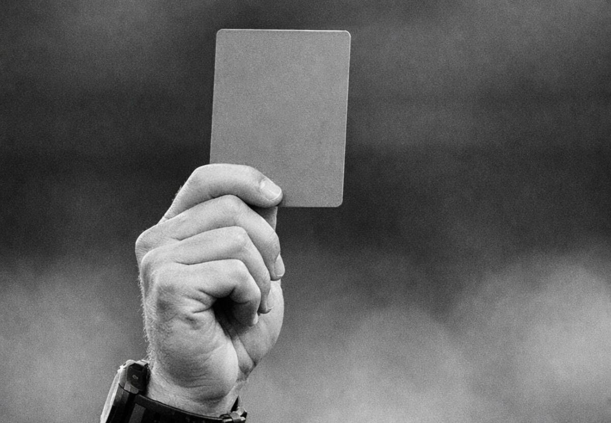 Un jugador asegura que lo echaron del club donde jugaba por ser gay