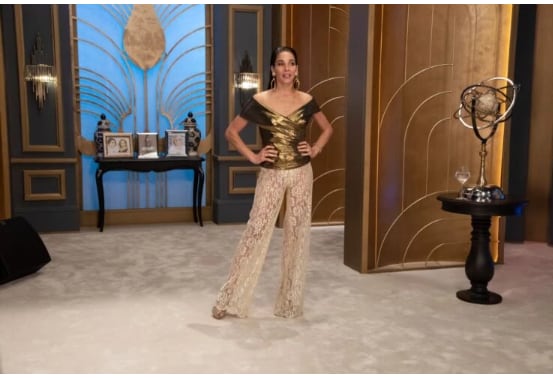 Transparencias y mucho dorado: el infartante look de Juana Viale para su programa de los almuerzos