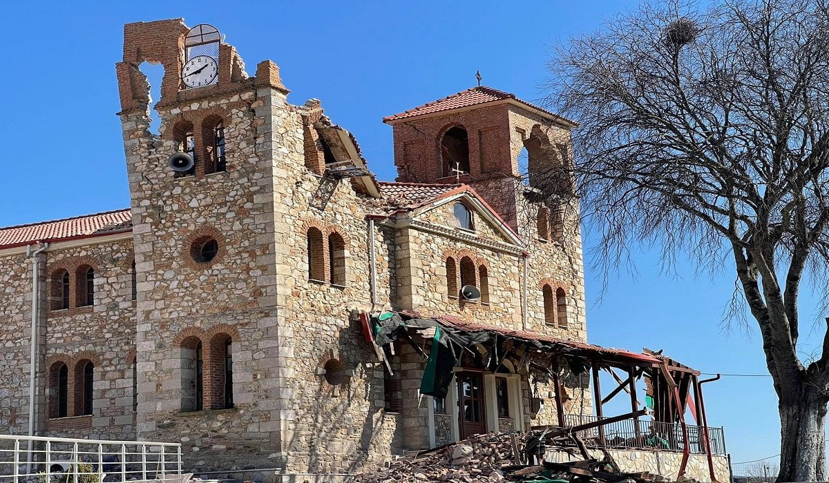 Daños tras el terremoto en Grecia,