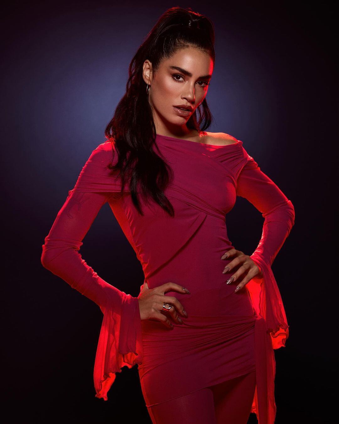 Lali encendió Instagram con el outfit que eligió para el estreno de Factor X en España