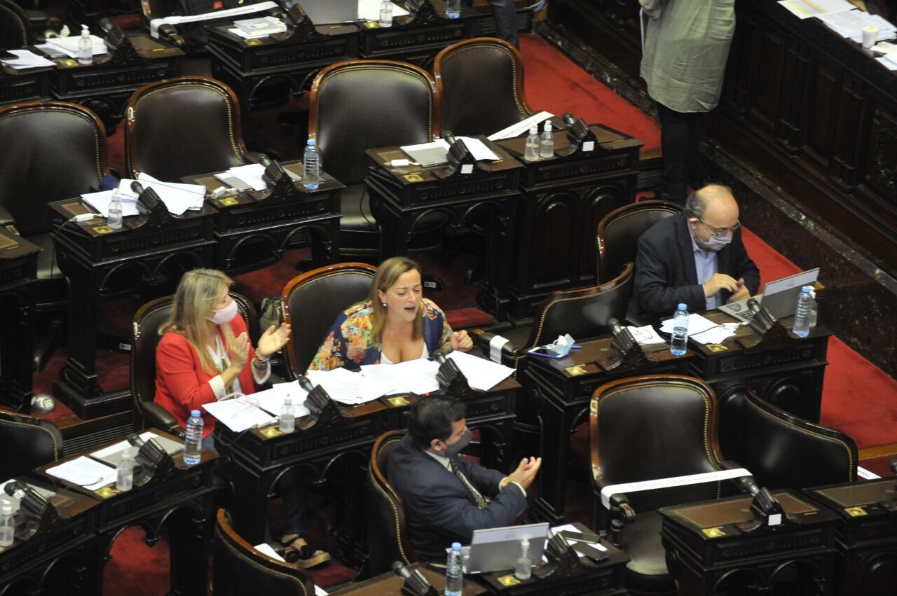 La Cámara de Diputados trata la modificación del impuesto a las Ganancias. (Foto: Clarín)