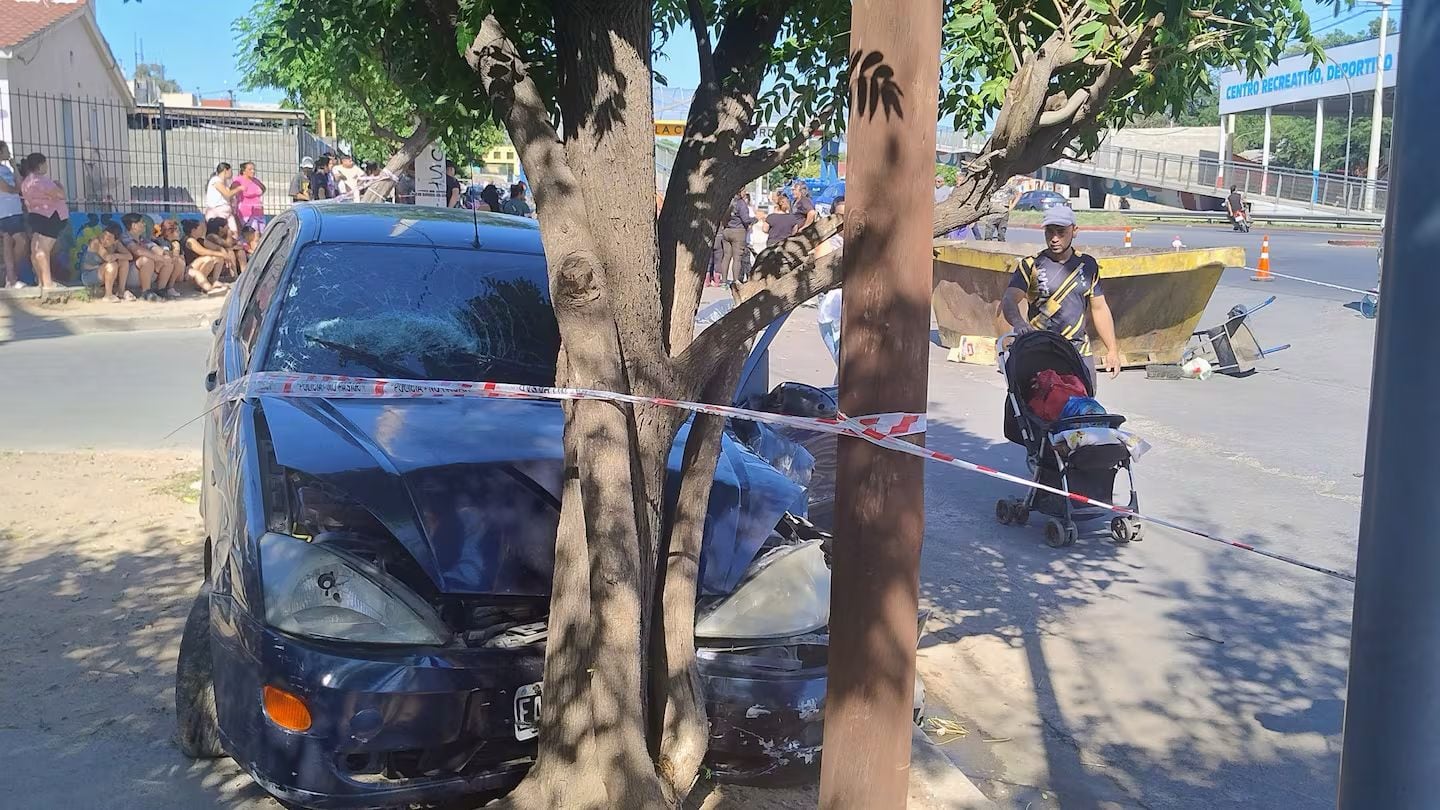 El Ford Focus protagonista del siniestro vial fatal en Córdoba.