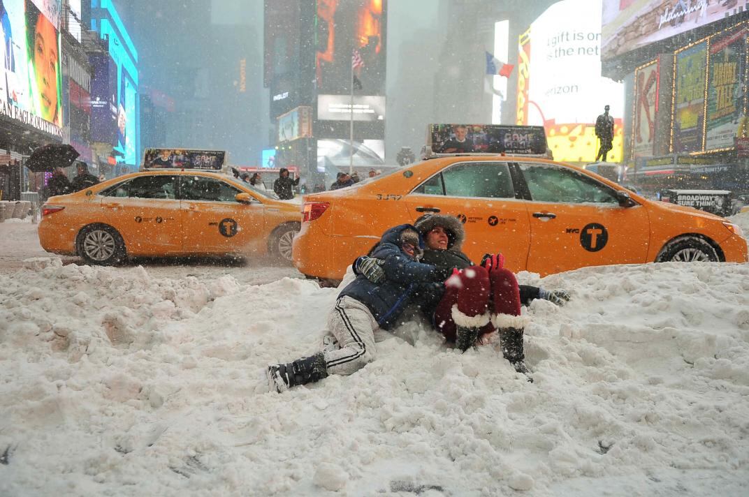 Las autoridades temen por la tormenta de nieve y alertaron a sus ciudadanos que no salgan de sus casas. 