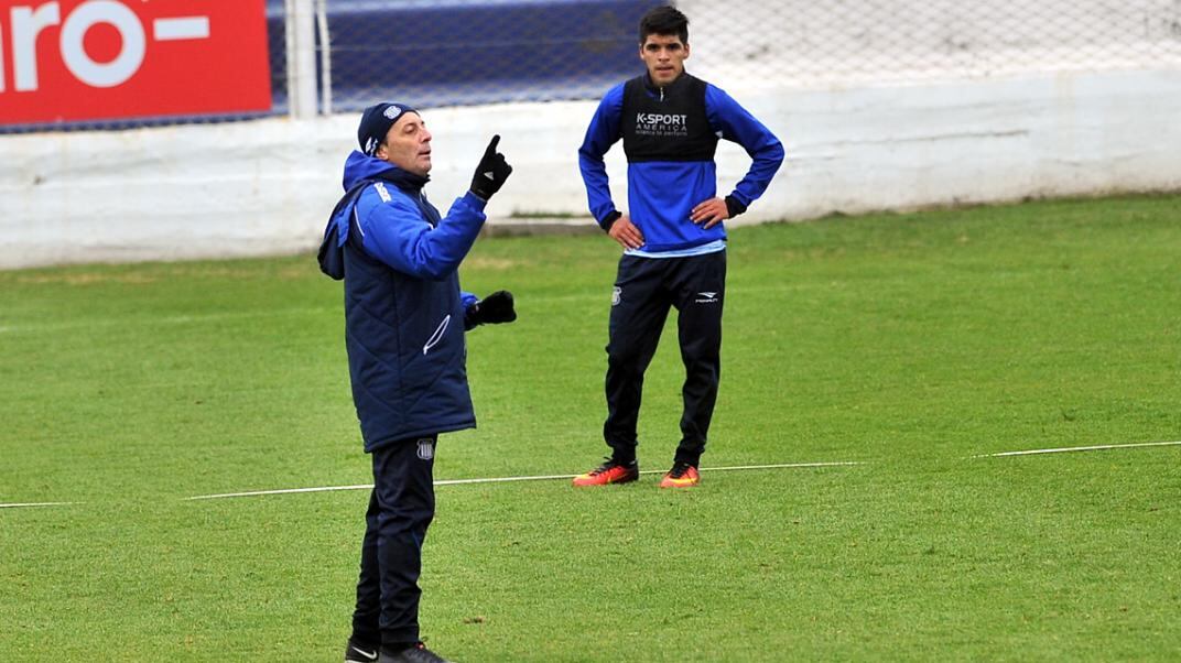 Fernando Juárez comienza a vivir días soñados en Talleres (Foto: Sergio Cejas).