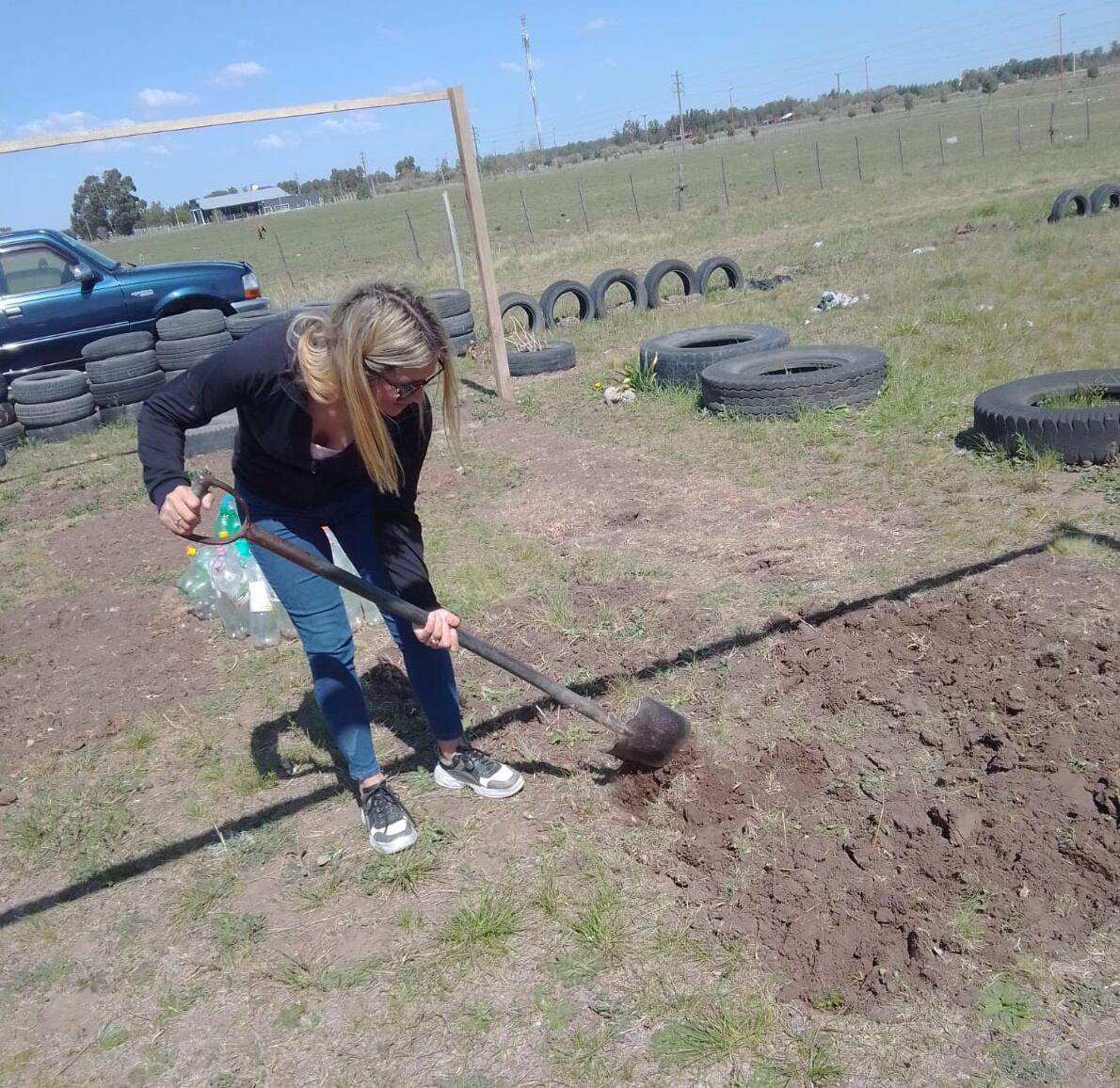 Hacemos Comunidad ya trabaja en su huerta comunitaria con fines solidarios