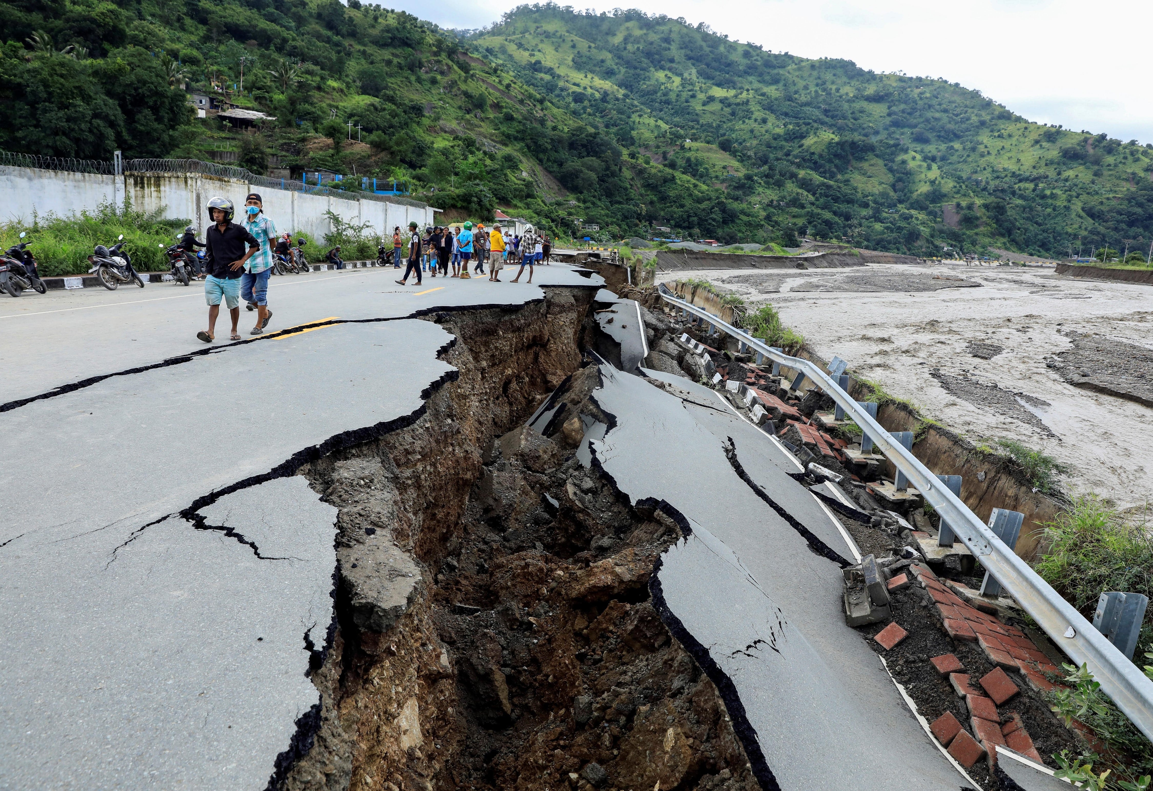 Al menos 95 muertos por las inundaciones en Indonesia y Timor Oriental. (EFE)