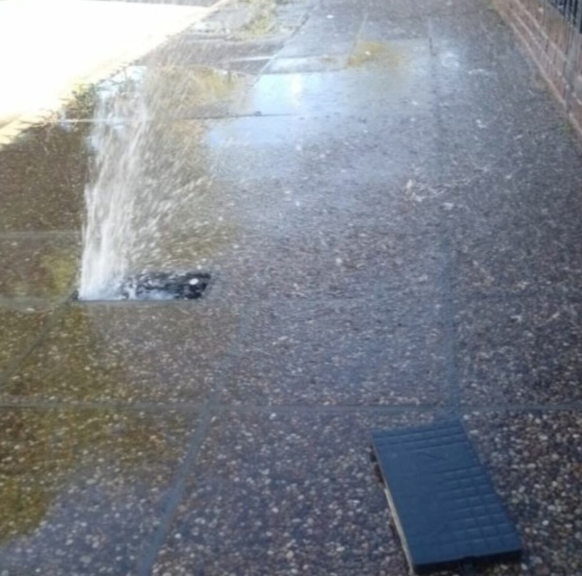 Córdoba: denuncian robos de medidores de agua y gas en barrio Los Plátanos