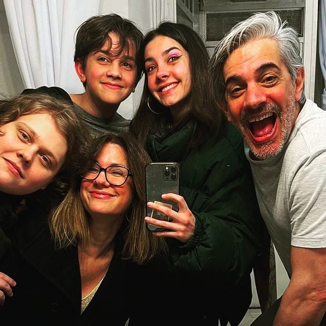 Luca Martín con su familia de parte de Nancy Dupláa