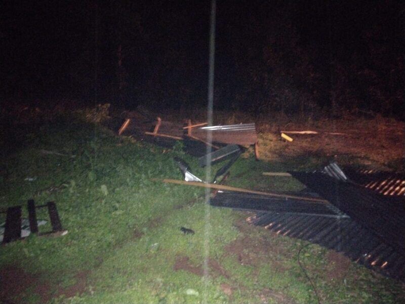 Temporal en Eldorado causó daños en una vivienda del barrio Jossi.