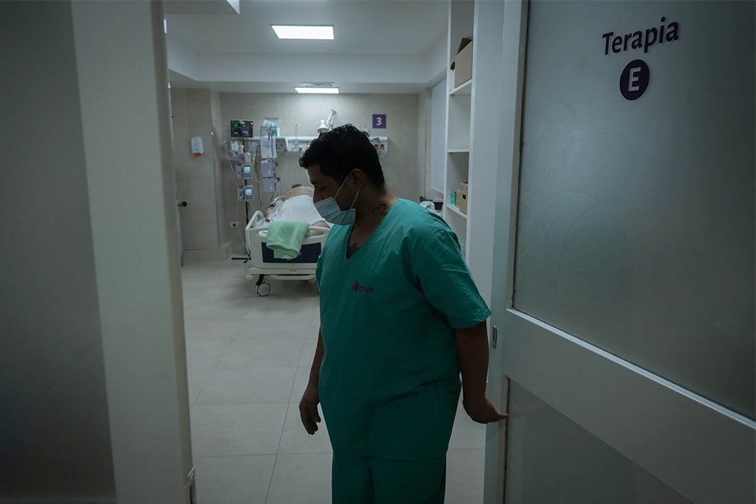 Los casos de internados en terapia intensiva aumentaron en los últimos días. Foto: Ignacio Blanco / Los Andes.

