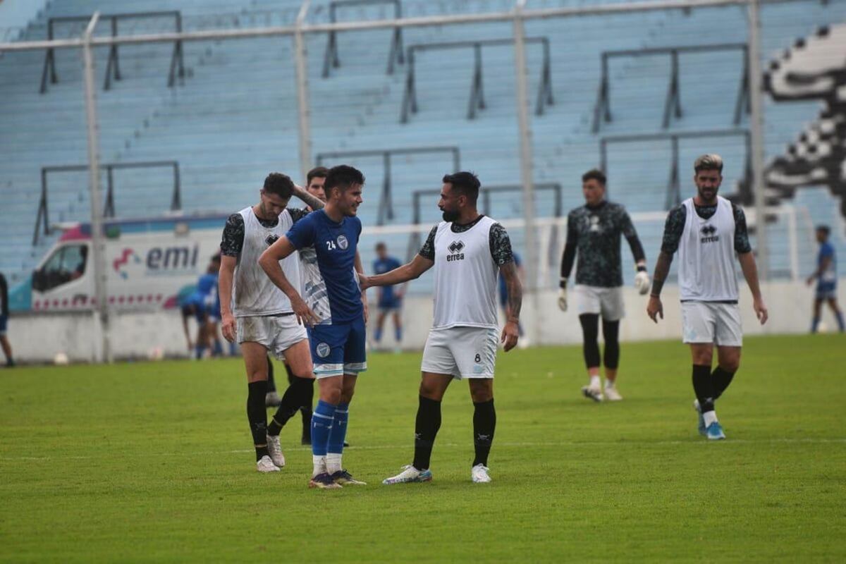 Belgrano y Godoy Cruz empataron los dos amistosos jugados en el Gigante