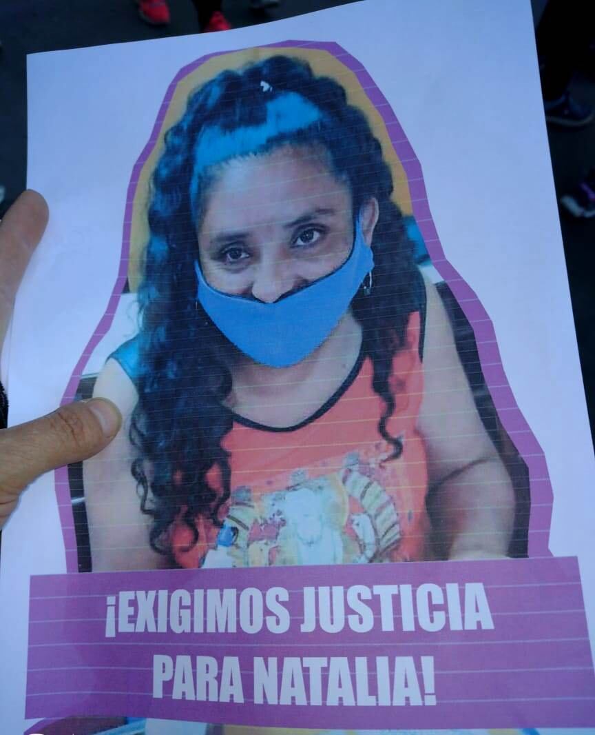 Nutrida marcharon por el centro de San Rafael pidiendo que el asesinato de Natalia Tagua no quede impune. Foto gentileza Evangelina Olmos.