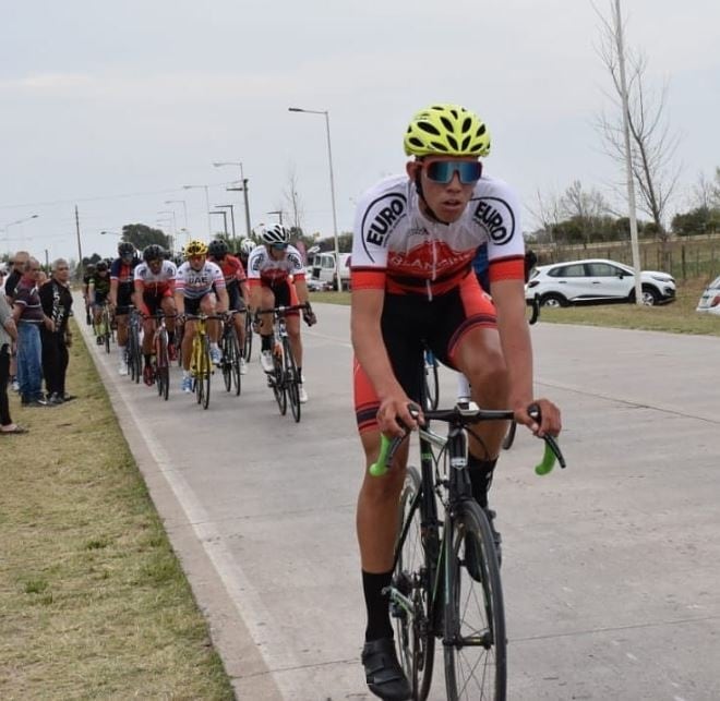 Gerónimo Moli, hijo de La Mole es ciclista y correrá en San Juan.