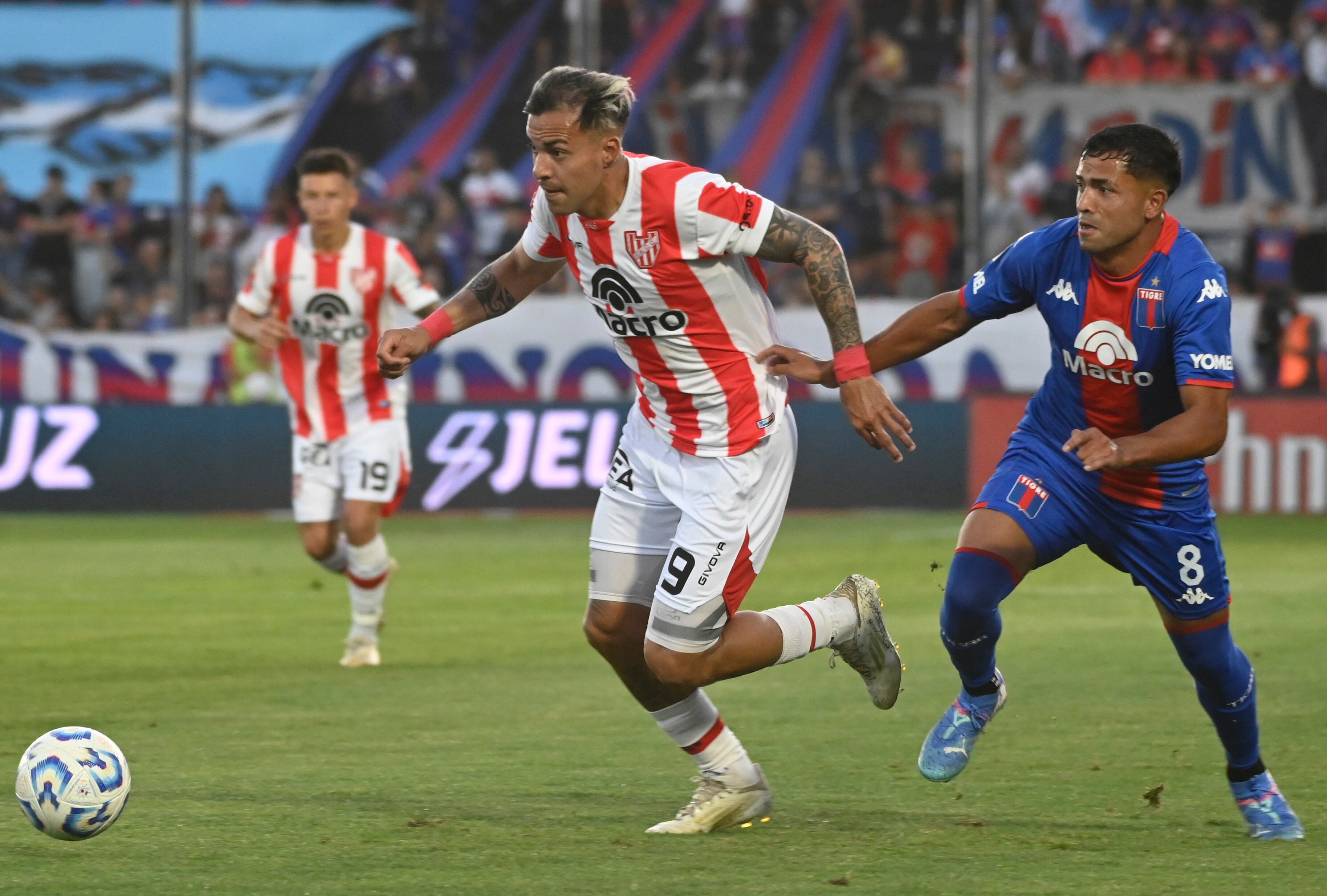 Club Atletico Tigre vs Instituto de Cordoba. Fecha 24 Torneo de la Liga Profesional. Fútbol Argentina Primera División. 23/11/2024