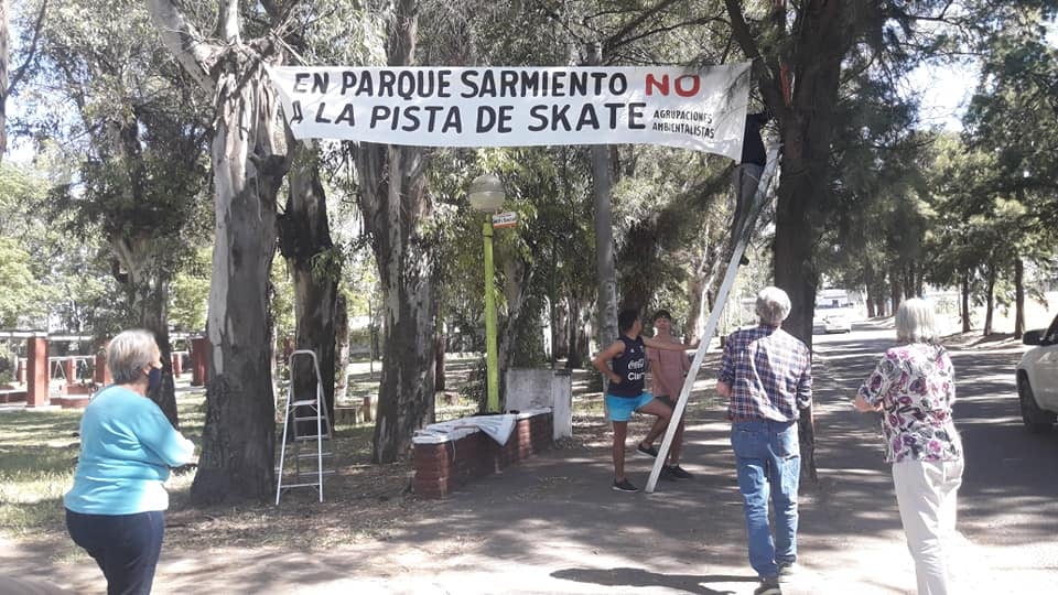 Pasacalles en el Parque Sarmiento