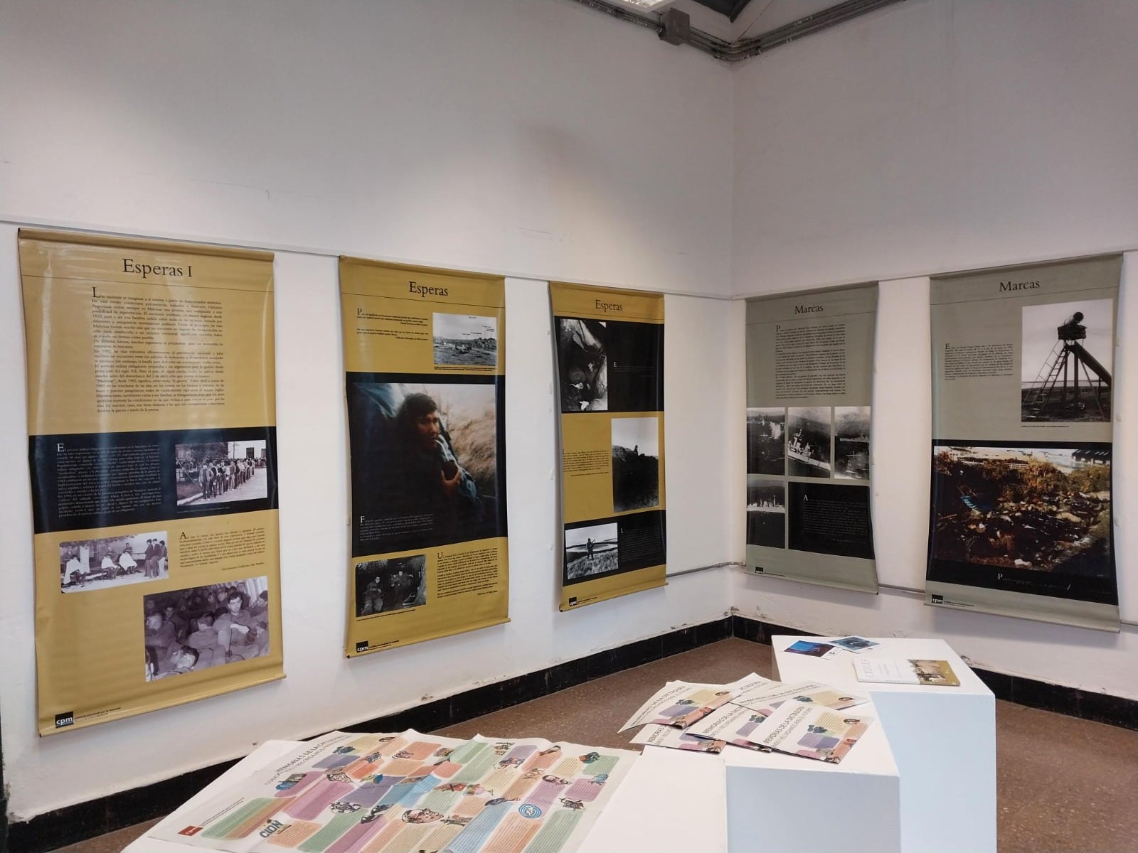 Muestra "Cruces, idas y vueltas de Malvinas" en el Centro Cultural La Estación de Tres Arroyos