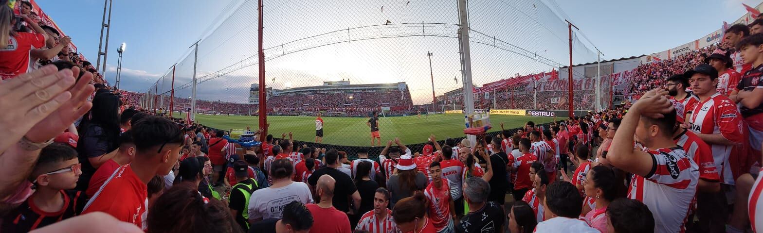 Crónica desde la Tribuna.