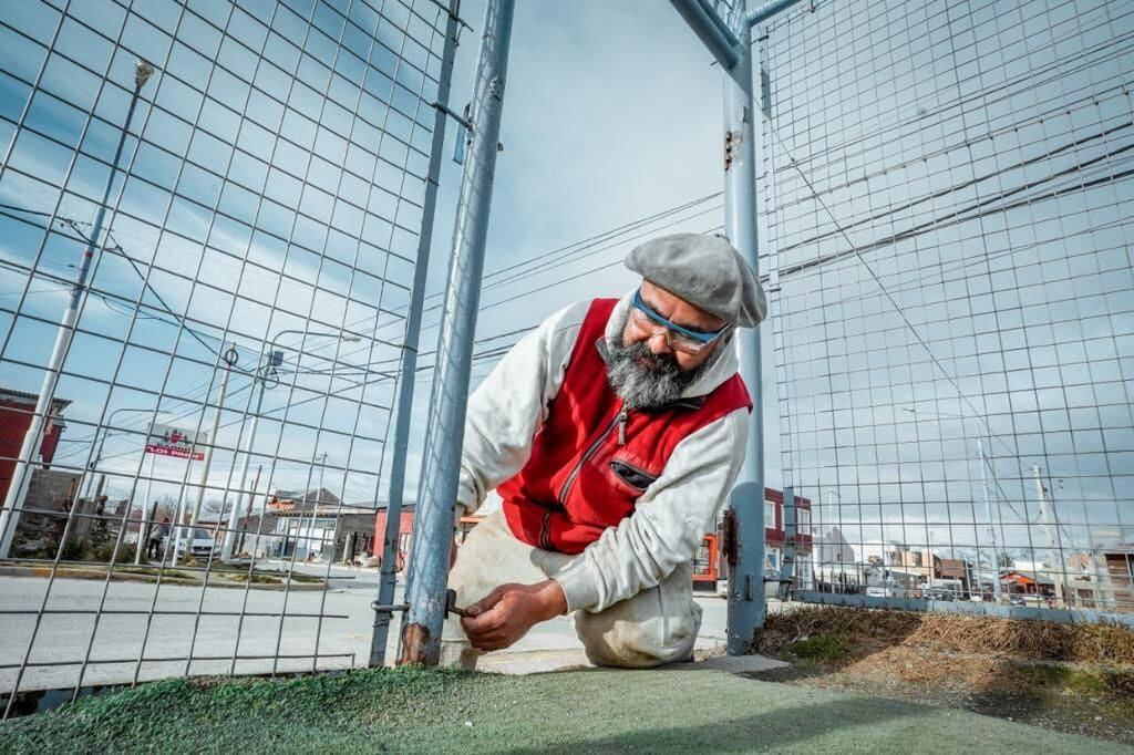 Realizan trabajos en playones deportivos de Ushuaia