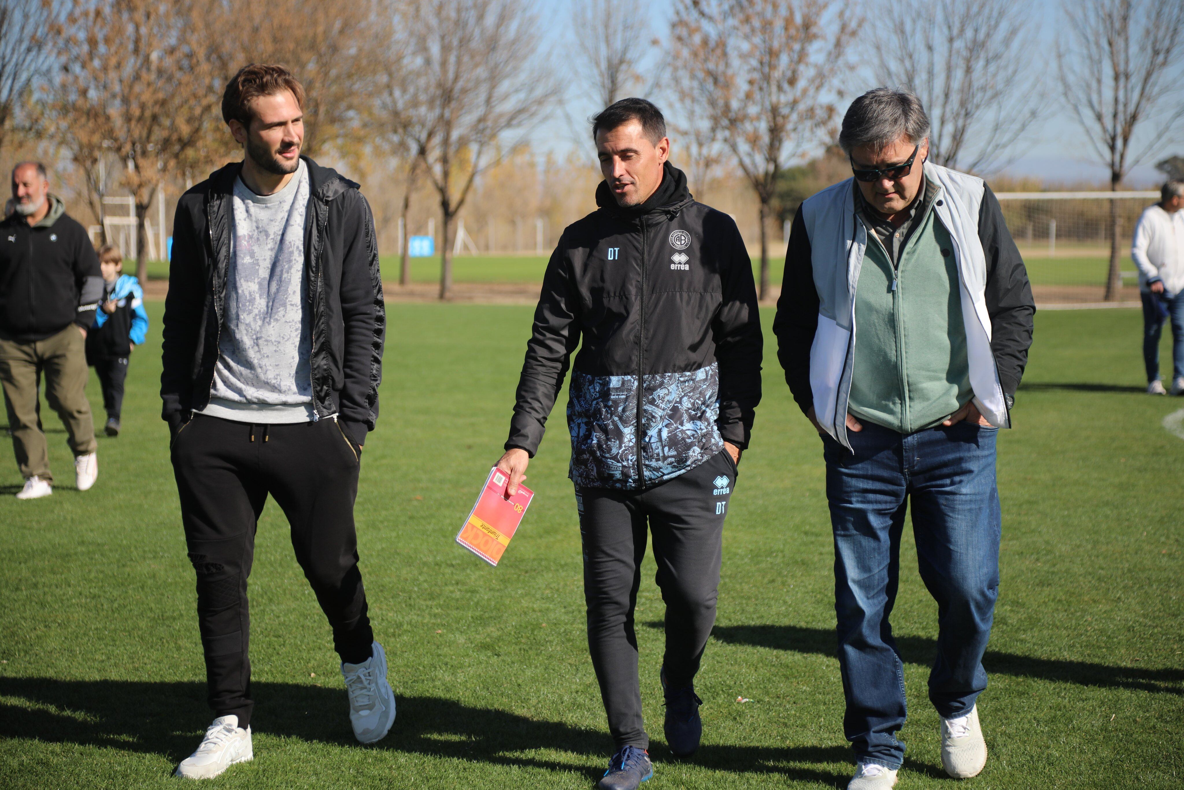 Vázquez, Farré y Oscar Vázquez, padre del Mudo (Prensa Belgrano)