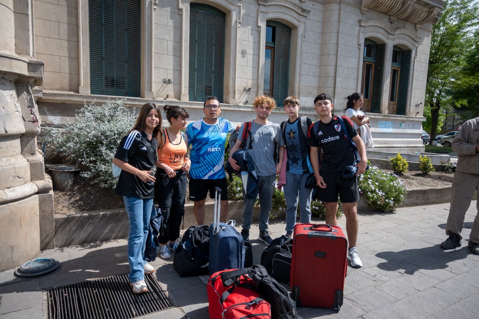 Partieron rumbo a Mar del Plata los 120 representantes de Tres Arroyos en la final de los Juegos Bonaerenses