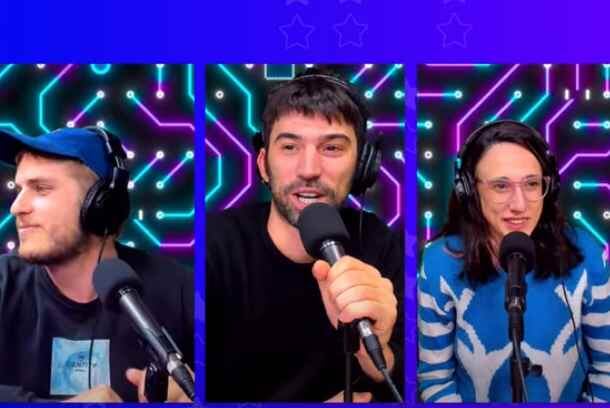 "Tres estrellas" es el programa de stremiang que popularizó el segmento "La fábrica de jingles" (captura de pantalla)