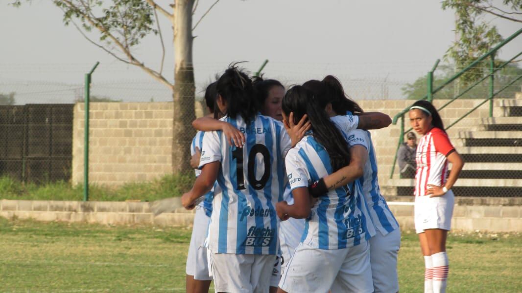 Atlético Tucumán le ganó a San Martín en el cásico femenino.