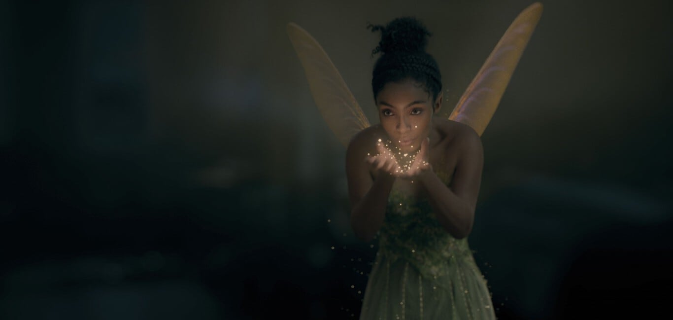 Yara Shahidi como Tinker Bell.