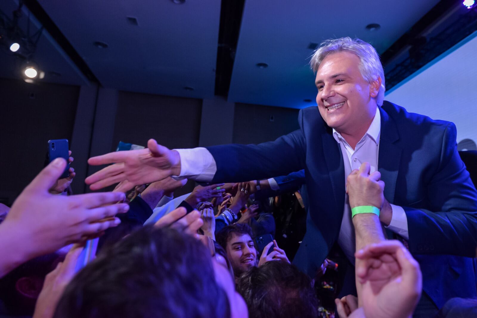 Elecciones 2023: Martín Llaryora, candidato de Hacemos Unidos por Córdoba, en la madrugada del lunes. (Prensa Hacemos Unidos)