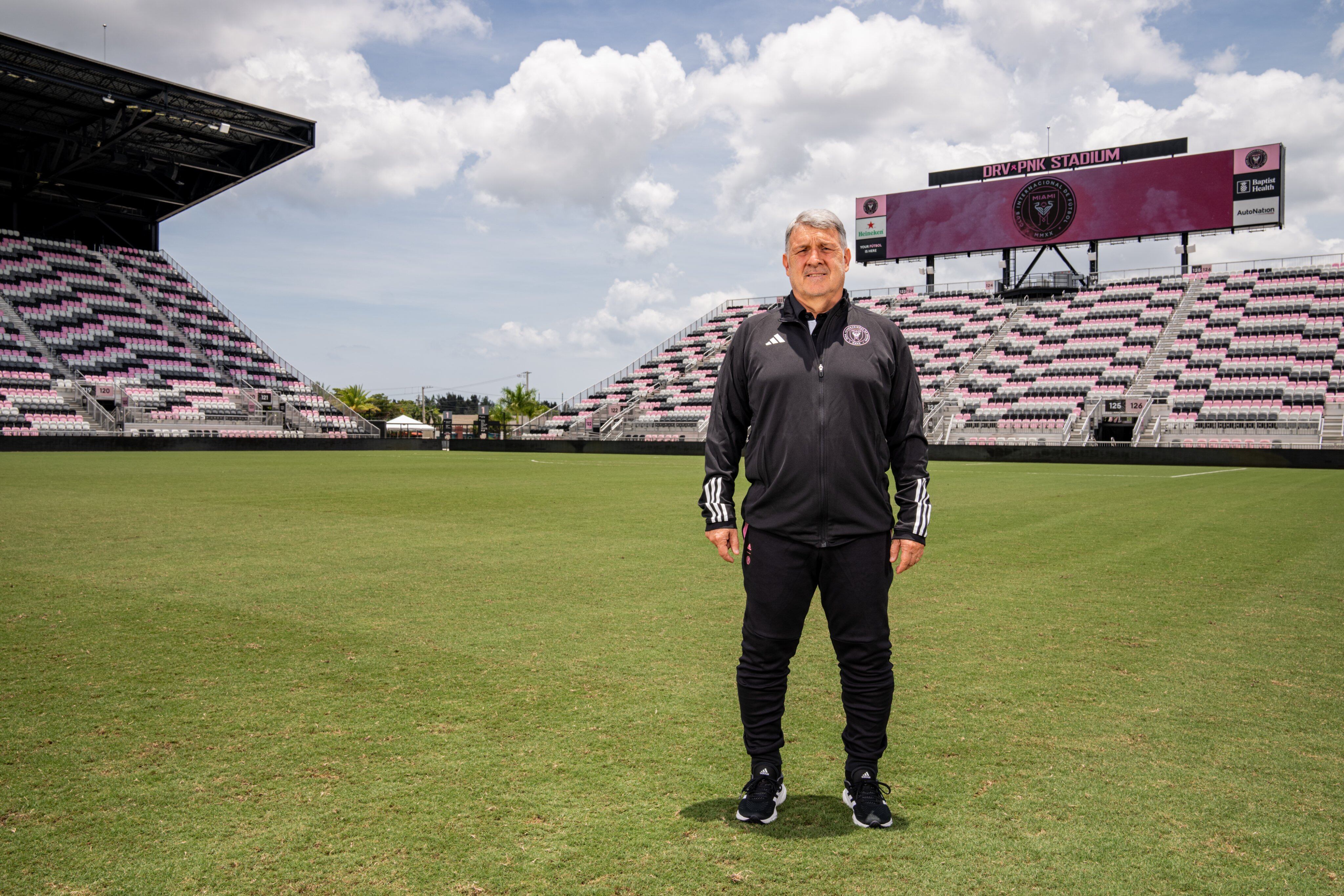 El "Tata" Gerardo Martino es el nuevo entrenador de Inter Miami y dirigirá a Lionel Messi. 